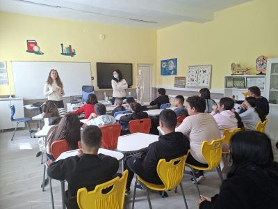 Беседа на тема "Безопасен интернет" по проект „Интеркултурно образование чрез култура, наука и спорт в община Добричка“ 4